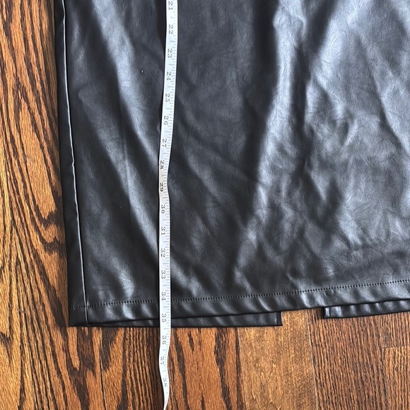 Black Midi Pencil Skirt with Slit - Picture 7 of 7